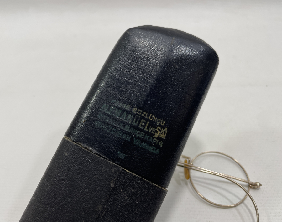 ORJİNAL KABINDA ALTIN KAPLAMA ANTİKA GÖZLÜK