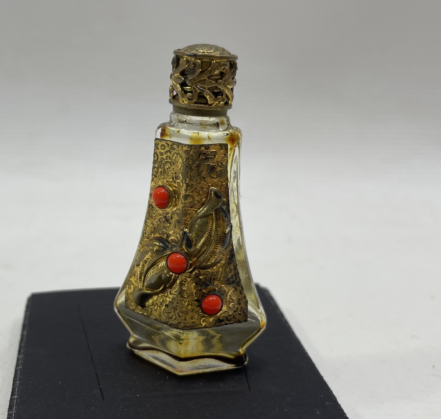 OSMANLI DÖNEMİ ALTIN VERMEYLİ VE MERCAN TAŞLI PARFÜM ŞİŞESİ