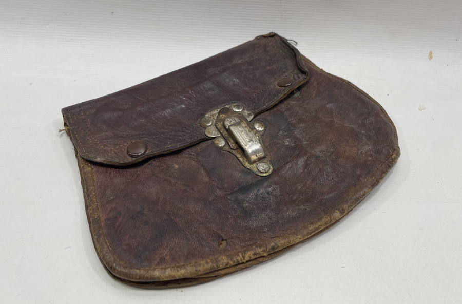 OSMANLI DÖNEMİ DERİDEN MAMUL ASKERİ ULAK ÇANTASI