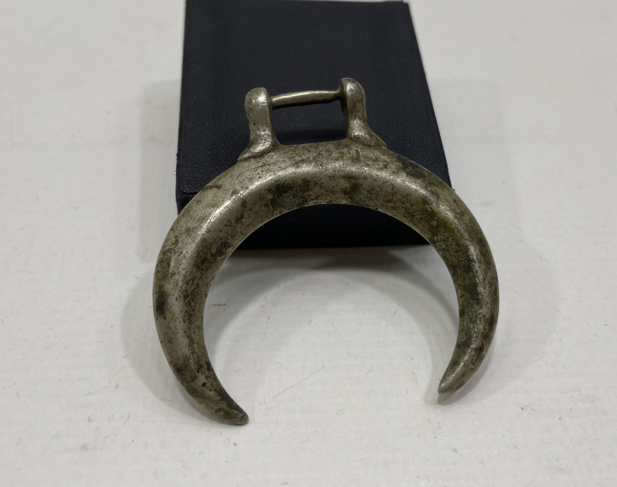 OSMANLI DÖNEMİ HİLAL FORMUNDA SÜVARİ AT GEMİ PARÇASI