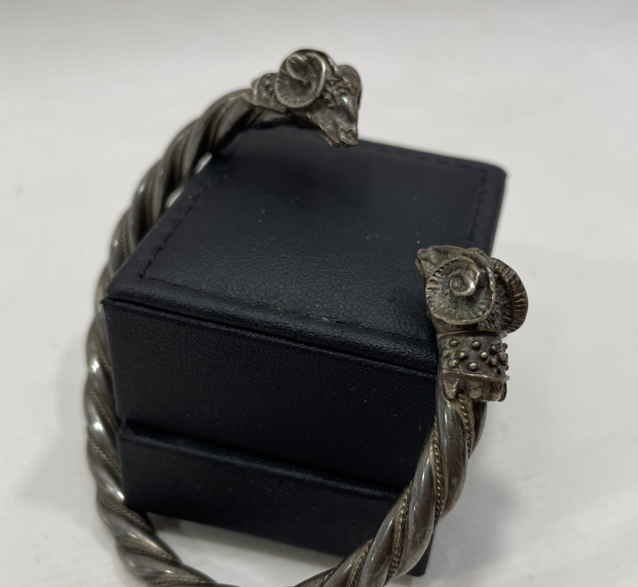 OSMANLI DÖNEMİ KOÇ BAŞLI GÜMÜŞ BİLEZİK - PAZUBEND