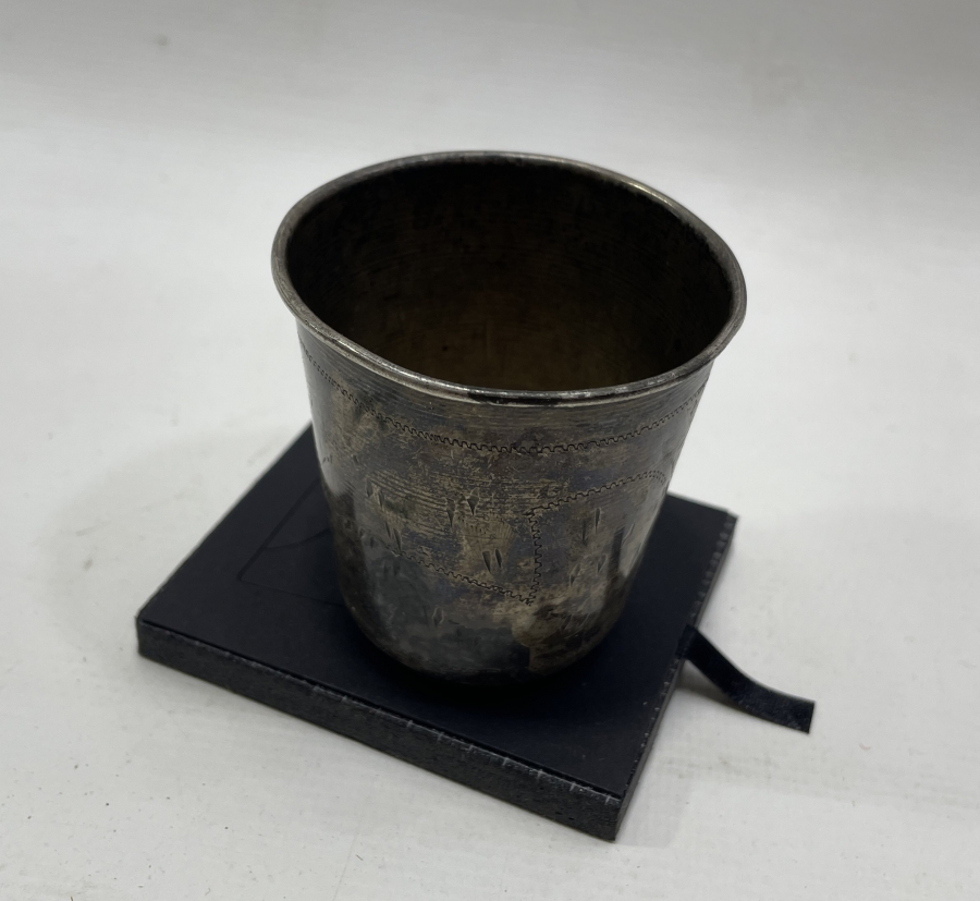 ÜZERİ KALEM İŞÇİLİKLİ GÜMÜŞ BARDAK