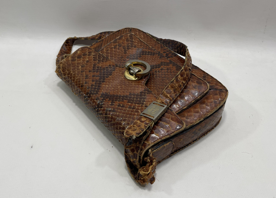 YILAN DERİSİNDEN MAMUL ANTİKA ÇANTA