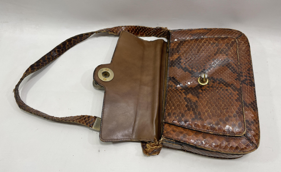YILAN DERİSİNDEN MAMUL ANTİKA ÇANTA