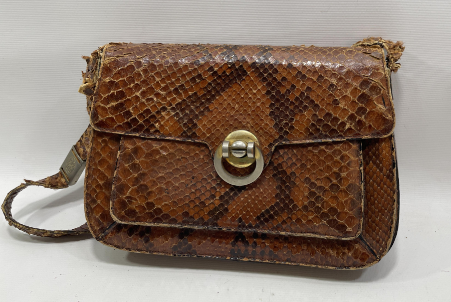YILAN DERİSİNDEN MAMUL ANTİKA ÇANTA