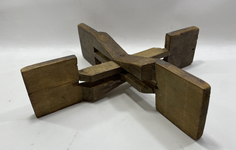 OSMANLI DÖNEMİ AHŞAP SOFRA ALTLIĞI