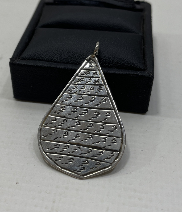 OSMANLI DÖNEMİ NADİR FORMDA GÜMÜŞ NAZAR TILSIMLI ARMUDİ KOLYE