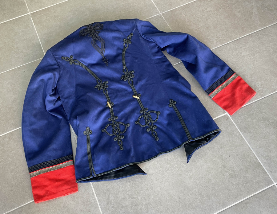 ABDÜLHAMİD HAN DÖNEMİ TOMBAK DÜĞMELİ VE İBRİŞİM İŞLEMELİ ÇOK NADİR SUBAY KIYAFETİ