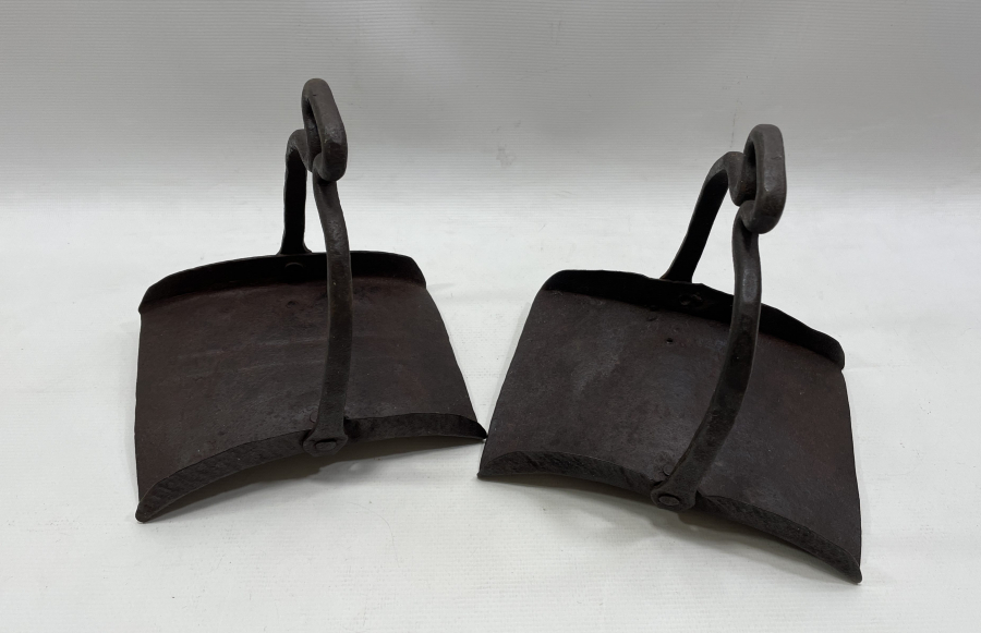 OSMANLI DÖNEMİ NADİR FORMDA ÇERKES ÜZENGİSİ