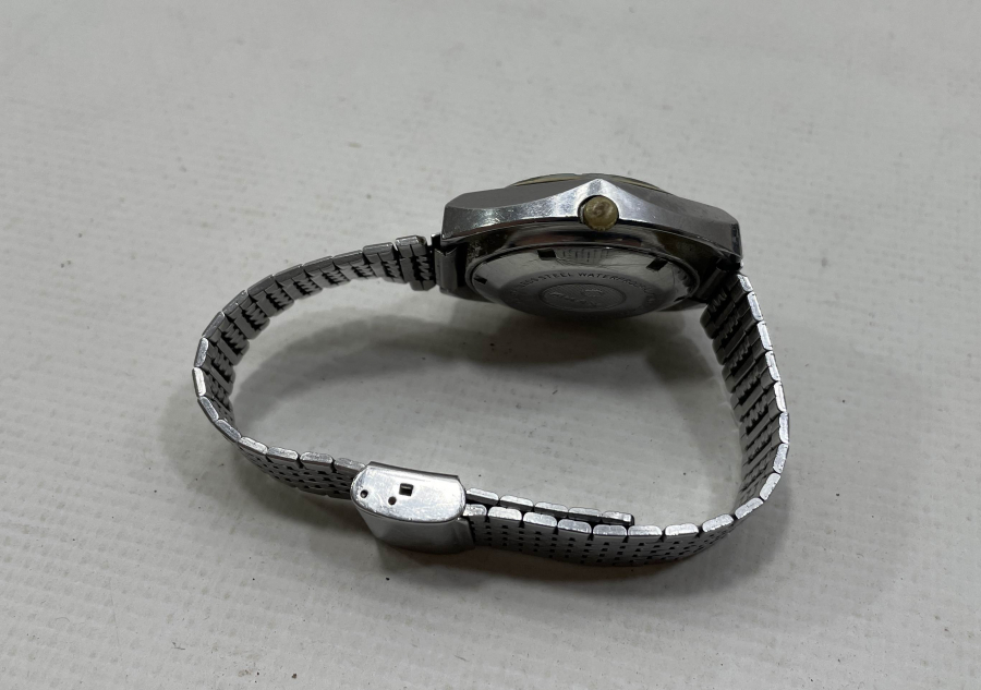 QMAX MARKA ANTİKA KURMALI KOL SAATİ