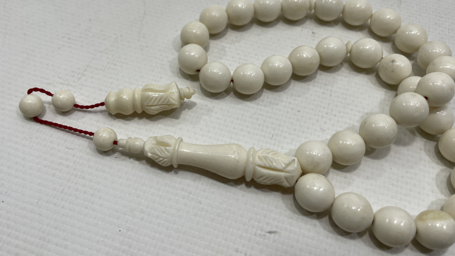 DEV BOYDA KEMİK TESPİH