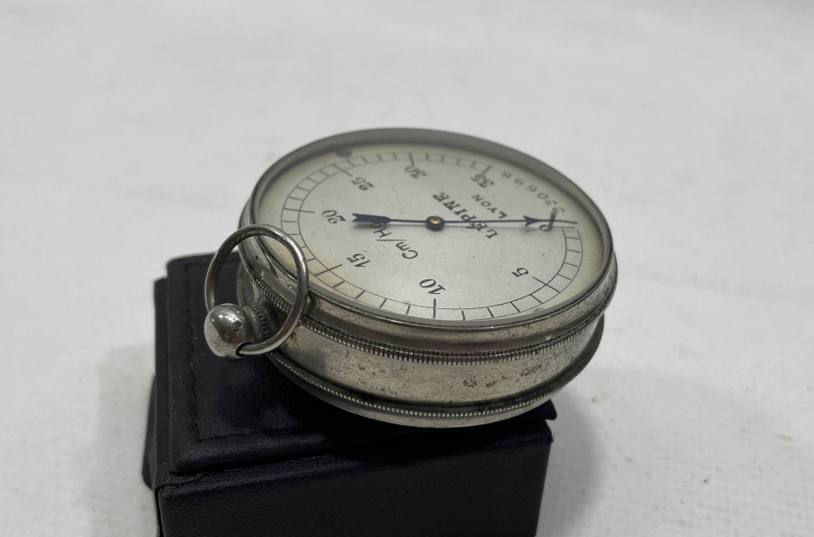 ANTİKA HAVA BASINCI ÖLÇME ALETİ