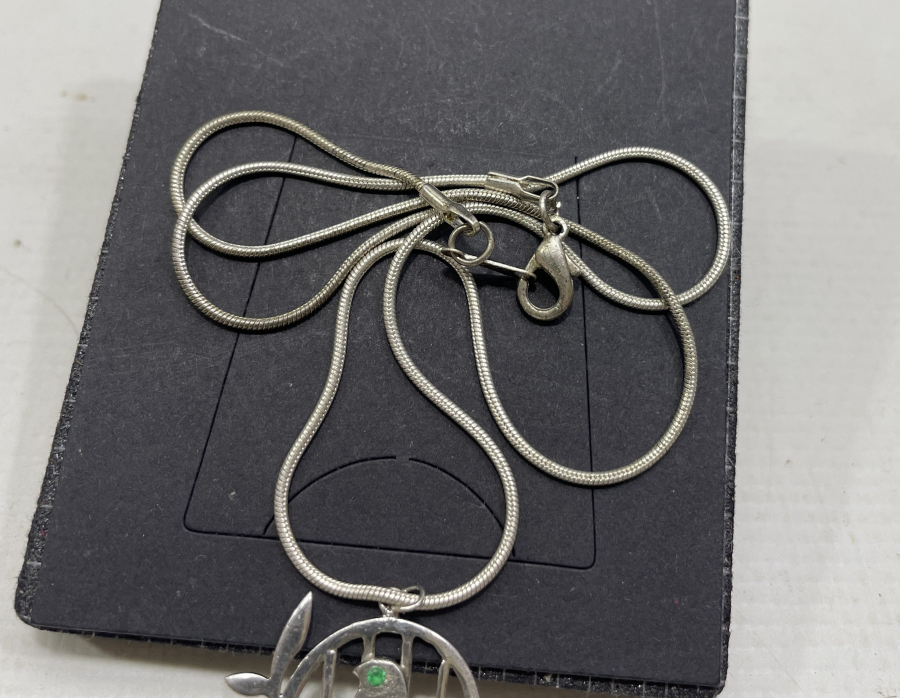 KAFESTEKİ BÜLBÜL KONULU GÜMÜŞ KOLYE