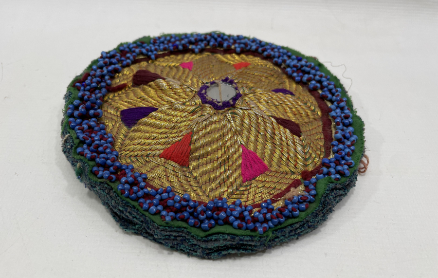 OSMANLI DÖNEMİ OPAL BONCUKLU VE SIRMA İŞÇİLİKLİ TEPELİK