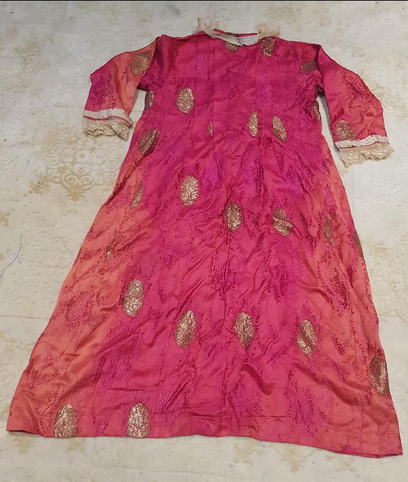 OSMANLI DÖNEMİ İPEK ELMASİYE KADIN ELBİSESİ