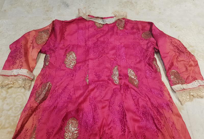 OSMANLI DÖNEMİ İPEK ELMASİYE KADIN ELBİSESİ