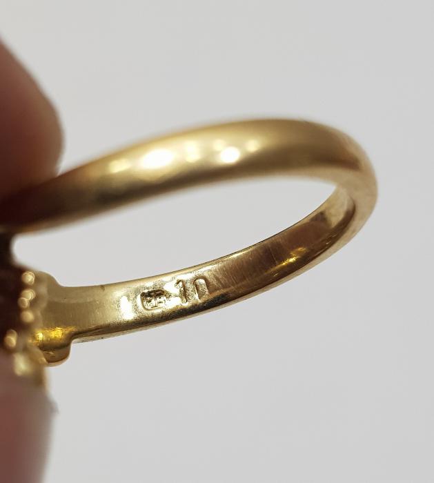 ZİRKON TAŞLI EL FORMLU ALTIN KAPLAMA YÜZÜK