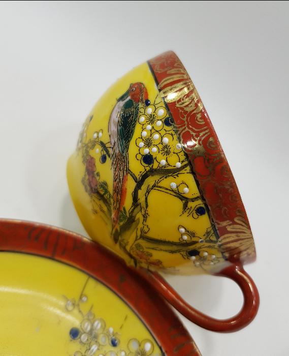 ANTİKA JAPON YAPIMI MİNELİ PORSELEN ÇAY FİNCANI