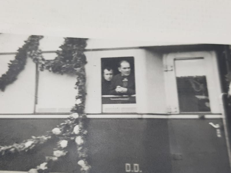 TRENDE MUSTAFA KEMAL ATATÜRK FOTOĞRAFI