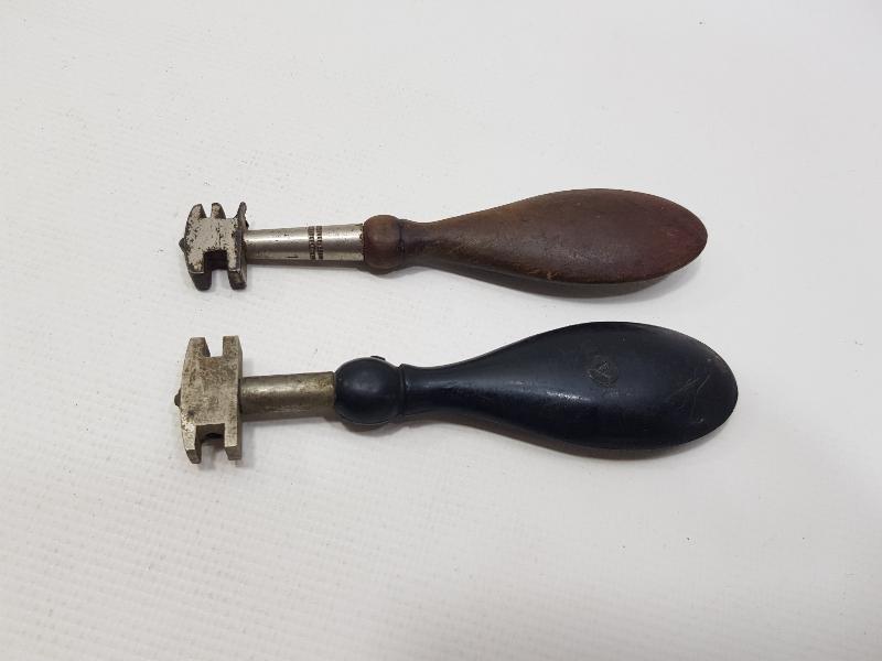 ANTİKA CAM ELMASLARI