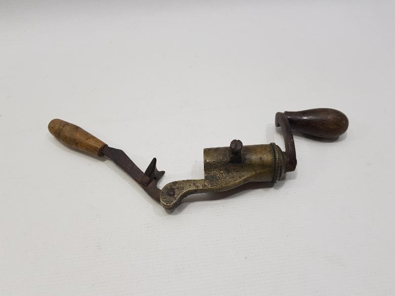 ANTİKA FİŞEK SIKIŞTIRMA ALETİ