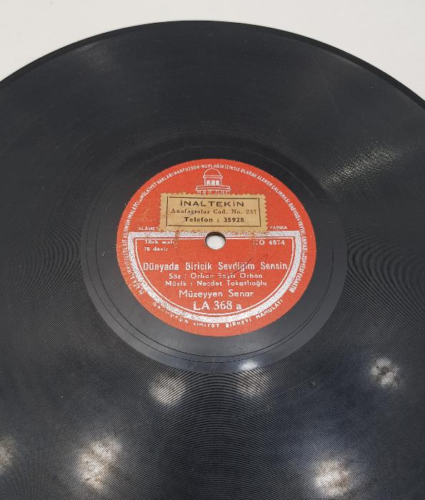 MÜZEYYEN SENAR TAŞ PLAK