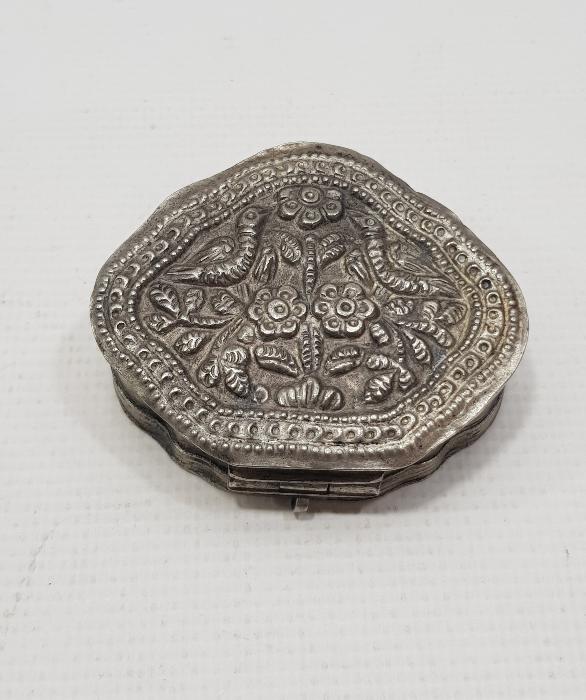 OSMANLI DÖNEMİ RUM İŞİ GÜMÜŞ ENFİYE KUTUSU