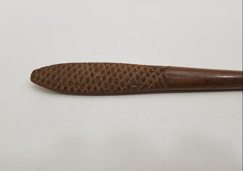 OSMANLI DÖNEMİ TEKKE İŞİ AHŞAP SIRT KAŞIYICI