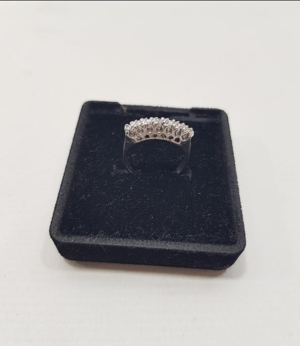 SERTİFİKALI YEDİTAŞ PIRLANTA YÜZÜK 