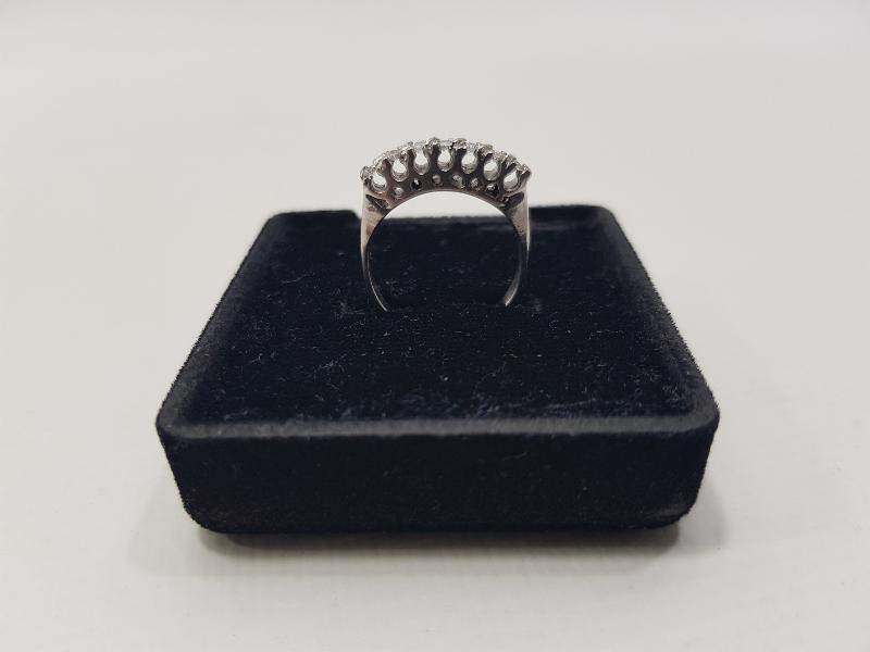 SERTİFİKALI YEDİTAŞ PIRLANTA YÜZÜK 