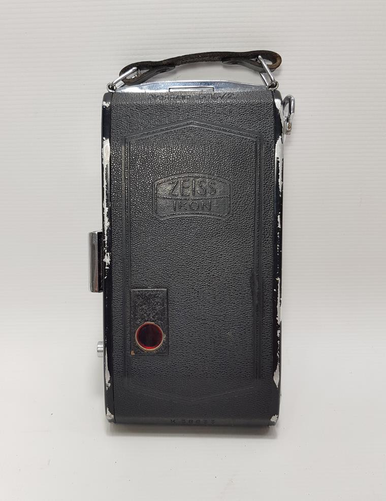 ZEISS IKON KÖRÜKLÜ FOTOĞRAF MAKİNESİ