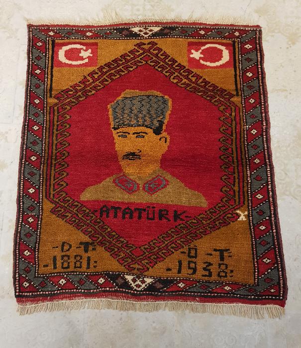 EL ÖRME ATATÜRK DUVAR HALISI