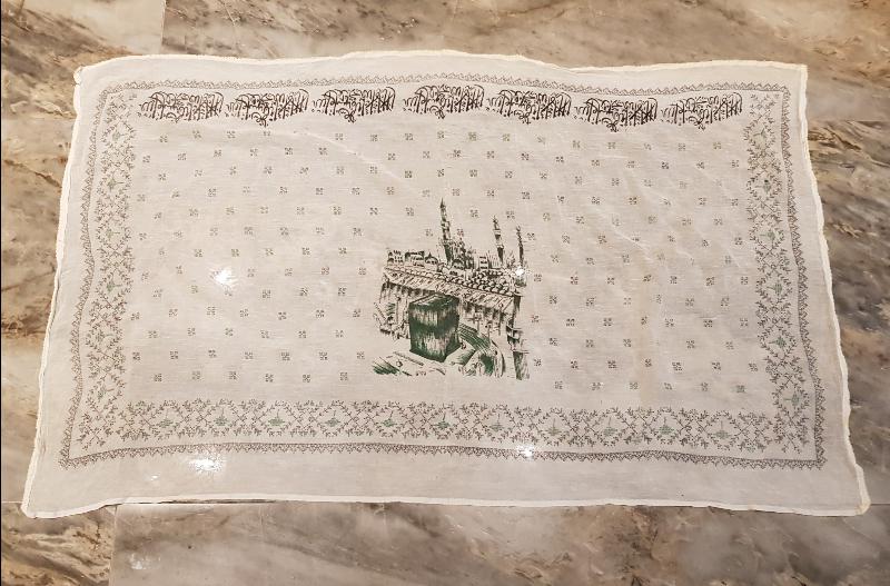 KABE RESİMLİ ANTİKA BAŞ ÖRTÜSÜ