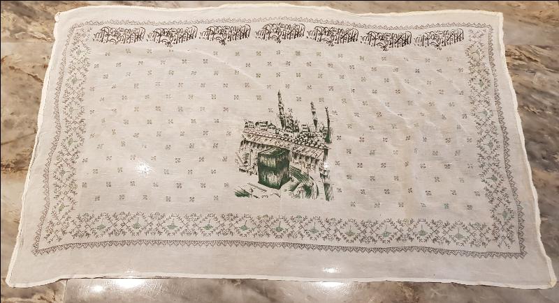 KABE RESİMLİ ANTİKA BAŞ ÖRTÜSÜ