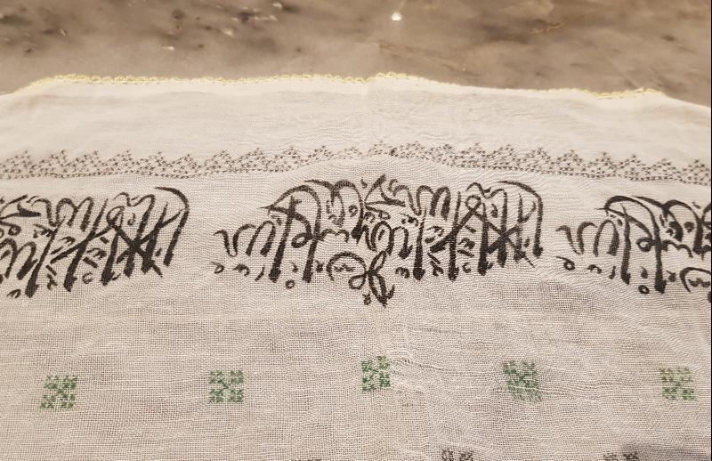 KABE RESİMLİ ANTİKA BAŞ ÖRTÜSÜ