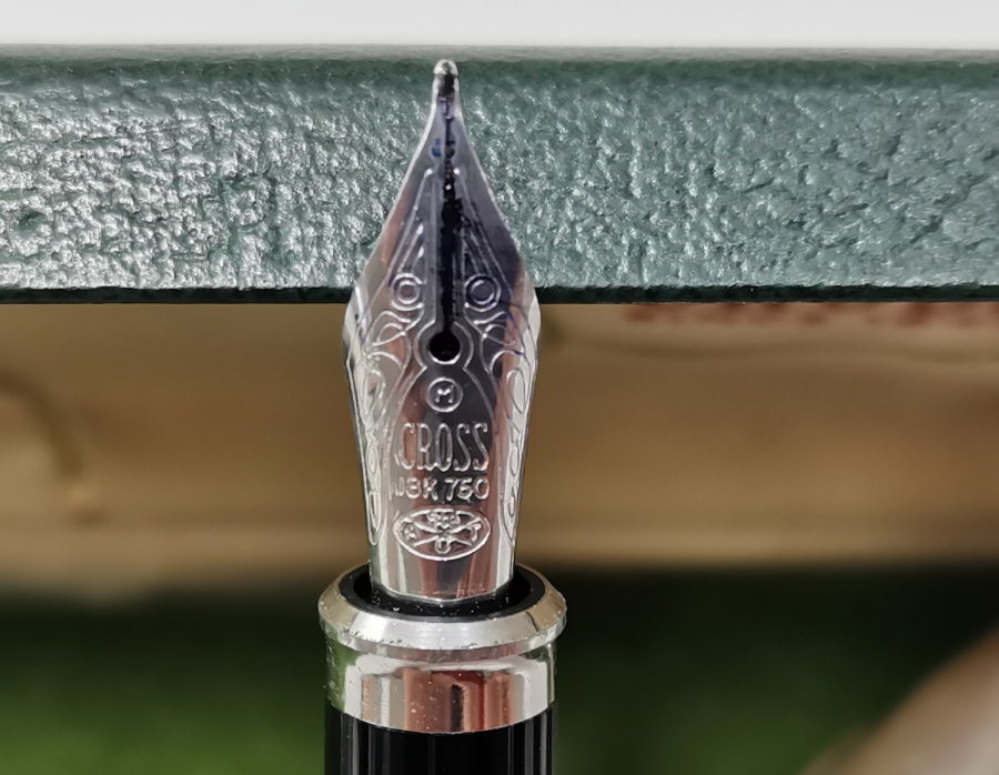 CROSS MARKA 18 AYAR ALTIN UÇLU ORJİNAL KUTUSUNDA DOLMA KALEM