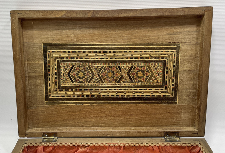 OSMANLI DÖNEMİ ÇOK NADİR MARKÜTERİ İŞÇİLİKLİ ÇOK NADİR TABANCA KUTUSU