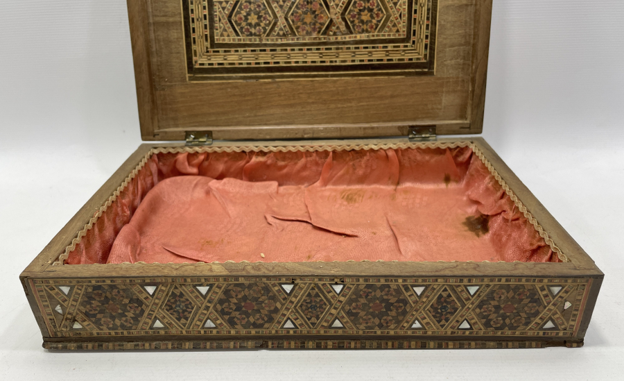 OSMANLI DÖNEMİ ÇOK NADİR MARKÜTERİ İŞÇİLİKLİ ÇOK NADİR TABANCA KUTUSU