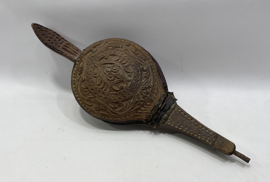 OSMANLI DÖNEMİ ÇOK NADİR TAMAMI İŞLEMELİ AHŞAP KÖRÜK - KUYUMCU KÖRÜĞÜ