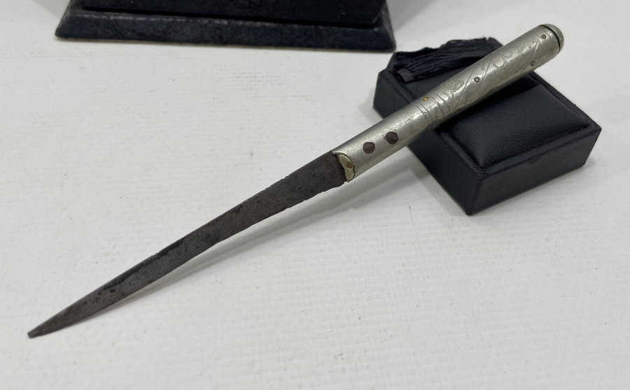 OSMANLI DÖNEMİ SAPI İŞLEMELİ ÇERKES İŞİ NADİR ÇİZME KAMASI