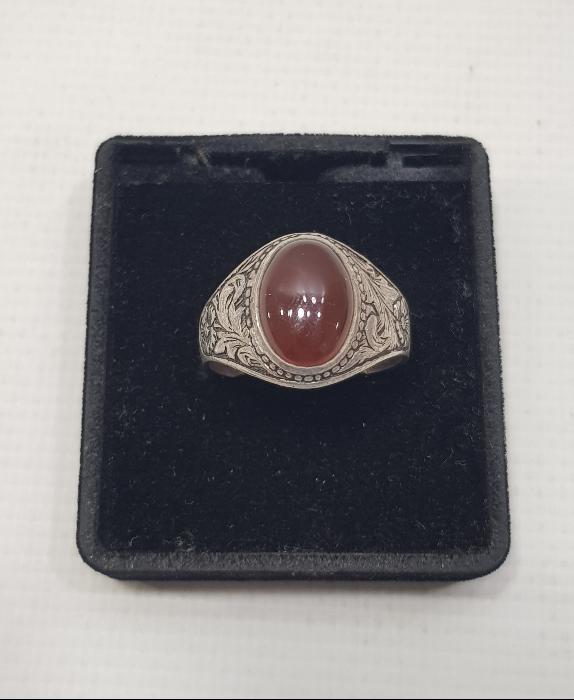 AKİK TAŞLI KALEM İŞÇİLİKLİ GÜMÜŞ YÜZÜK 