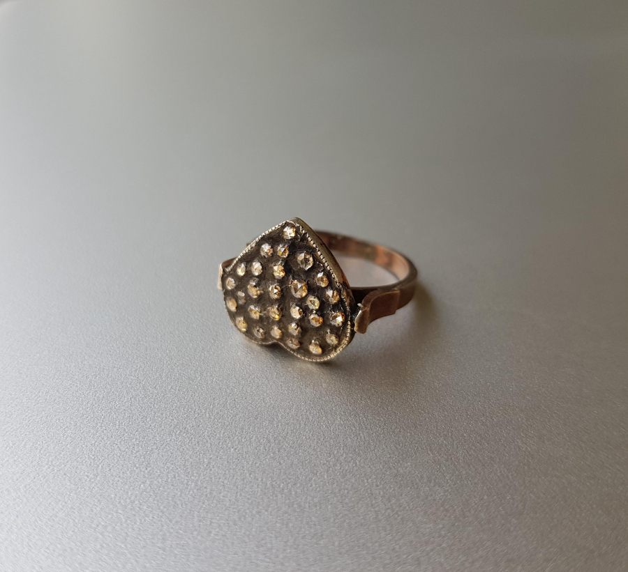 KALP FORMLU ANTİKA ELMAS YÜZÜK