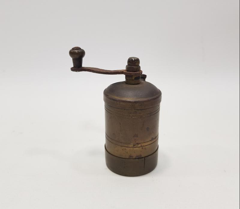 ANTİKA KARABİBER DEĞİRMENİ 