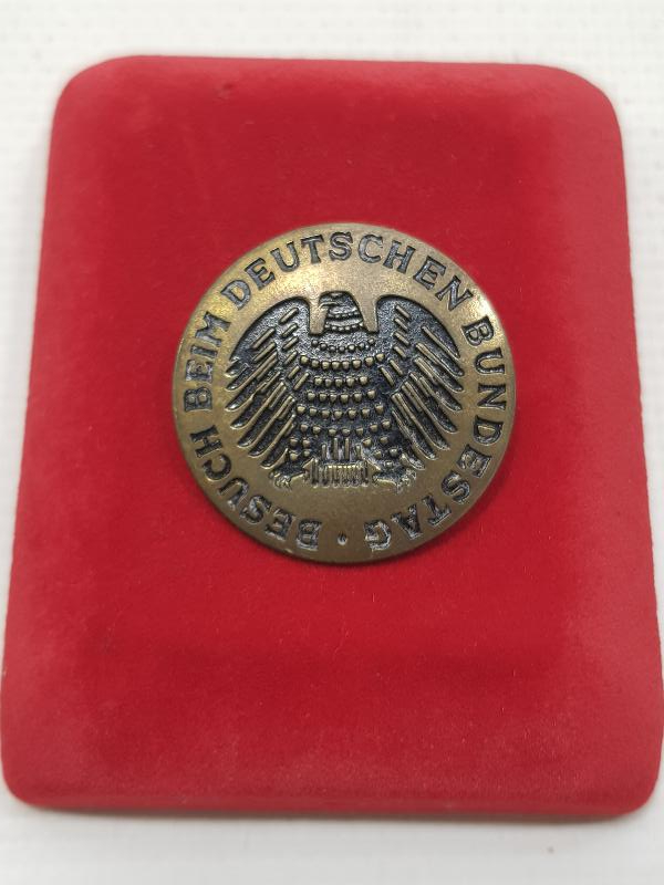 DOĞU ALMANYA PARLAMENTO ROZETİ