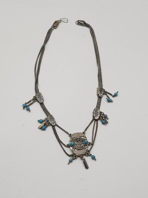 GÜVERSE İŞÇİLİKLİ VE SAVATLI GERDANLIK