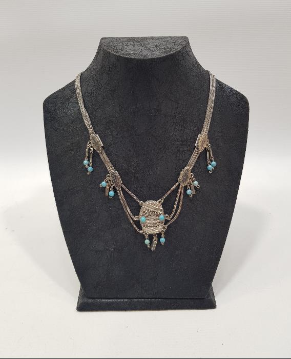 GÜVERSE İŞÇİLİKLİ VE SAVATLI GERDANLIK