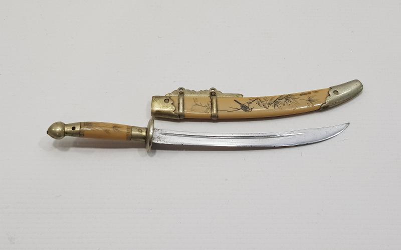 KILIÇ FORMLU ANTİKA ZARF AÇACAĞI