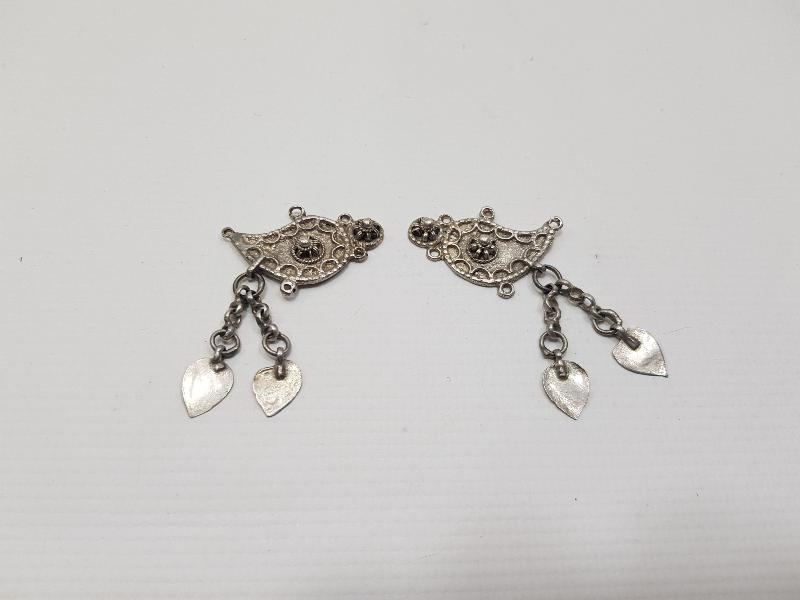 OSMANLI DÖNEMİ BİR ÇİFT GÜMÜŞ FES SÜSÜ