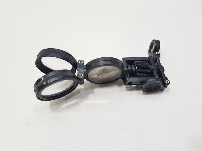 1950'LERDEN BÜYÜTEÇLİ PUSULA