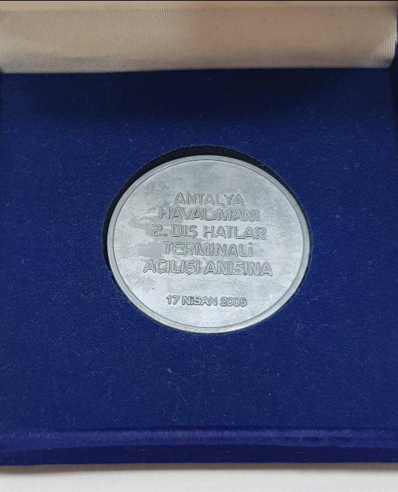 2005 ANTALYA HAVALİMANI 2. DIŞ HATLAR TERMİNALİ AÇILIŞI ANISI MADALYONU